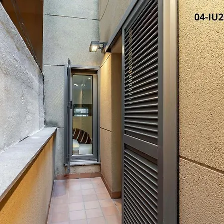 4256 - Ab Les Corts Bi * Barcelona