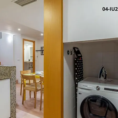 4256 - Ab Les Corts Bi Apartment