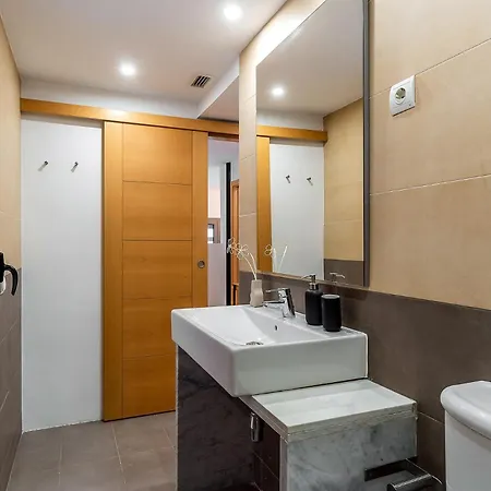 Apartament 4256 - Ab Les Corts Bi