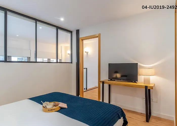 4256 - Ab Les Corts Bi شقة برشلونة